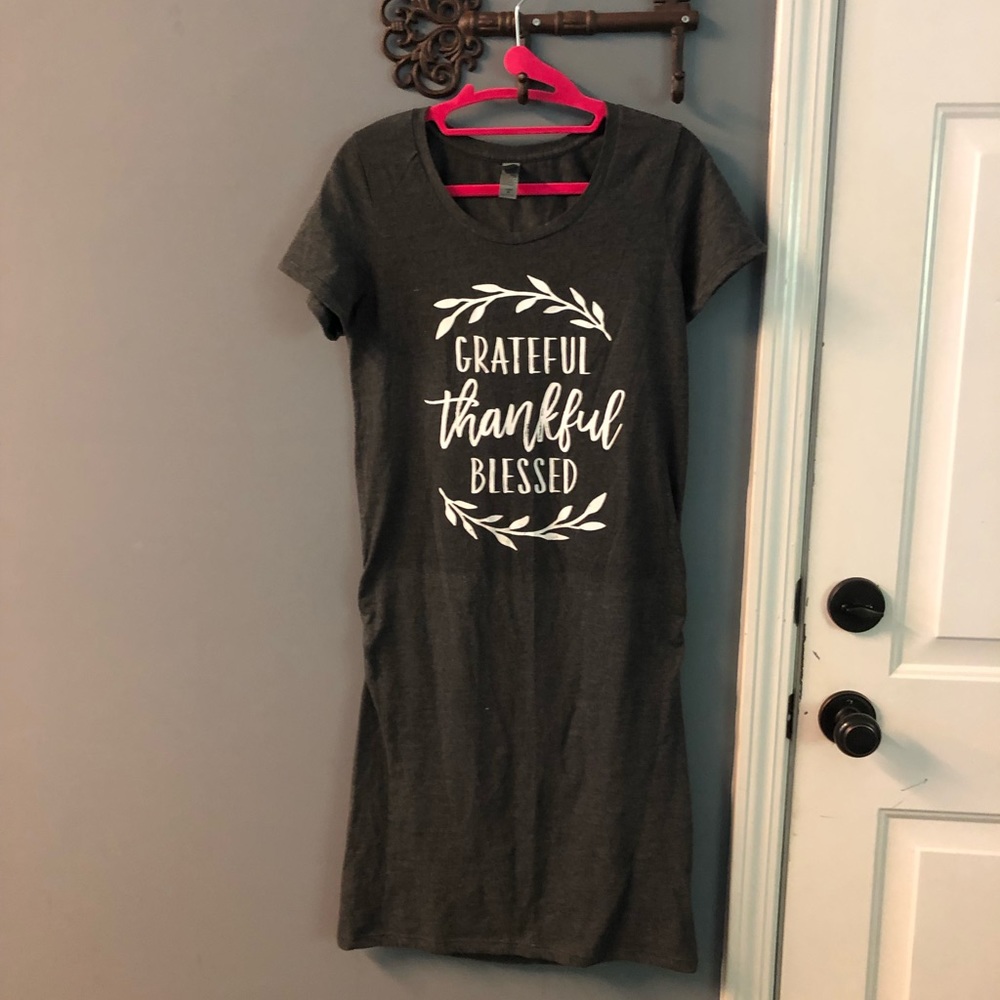 Maternity t-shirt dress, Size M